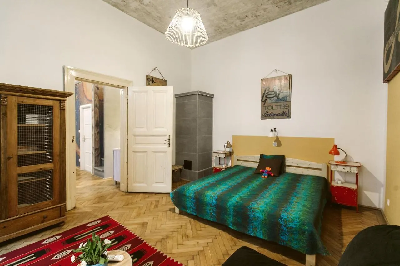 The Art Of Home Budapest Apartment